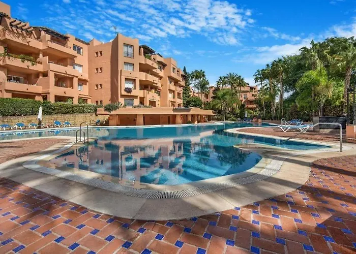 Oleholidays Oasis Marbella Junto A Puente Romano