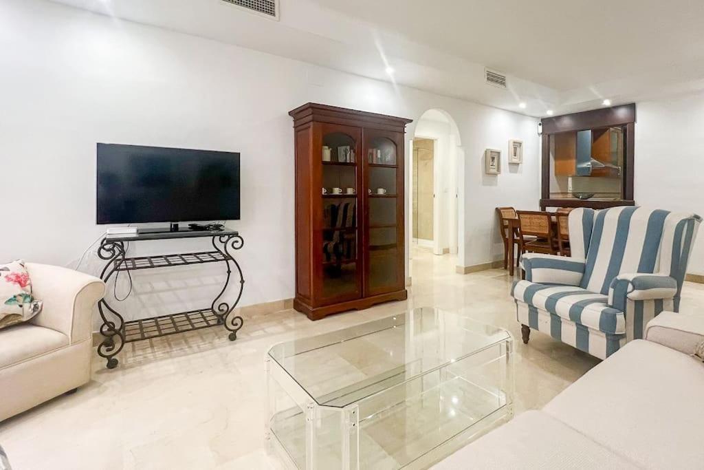 Oleholidays Oasis Junto A Puente Apartment Marbella