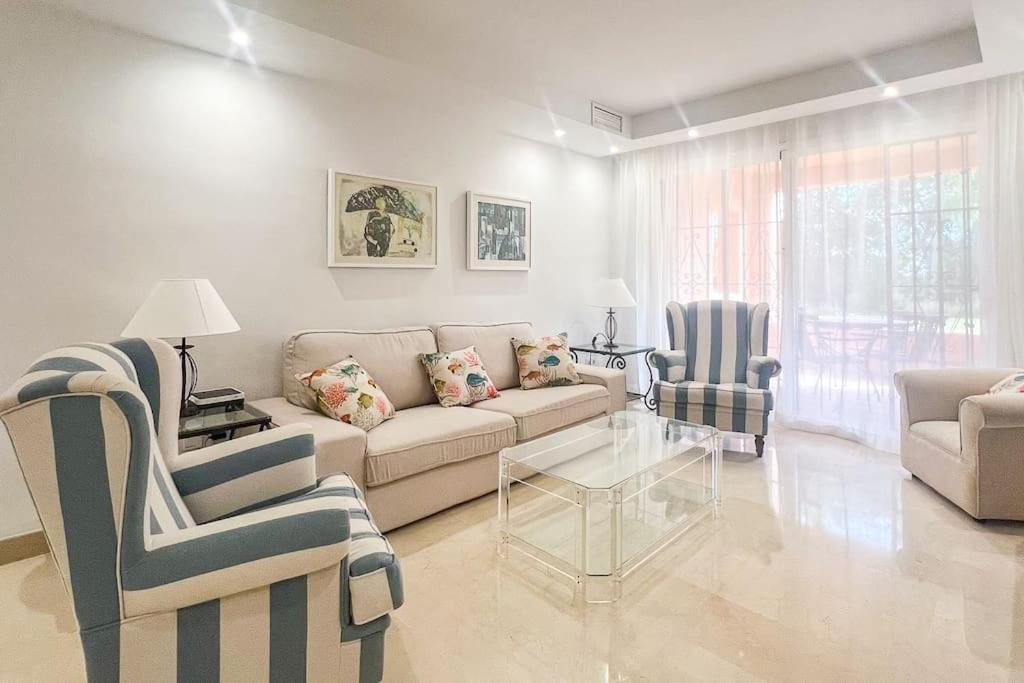 Oleholidays Oasis Junto A Puente Marbella
